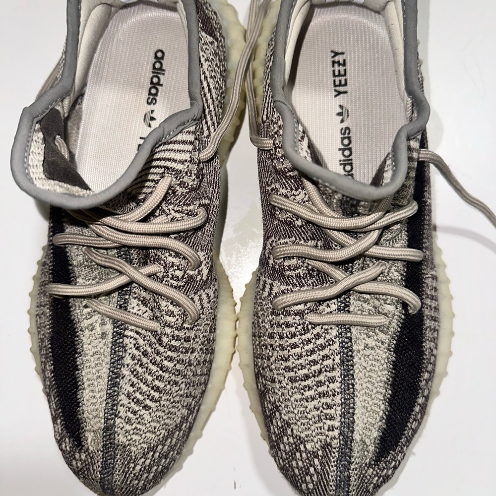 yeezy boost 350 V2 ‘zyon’